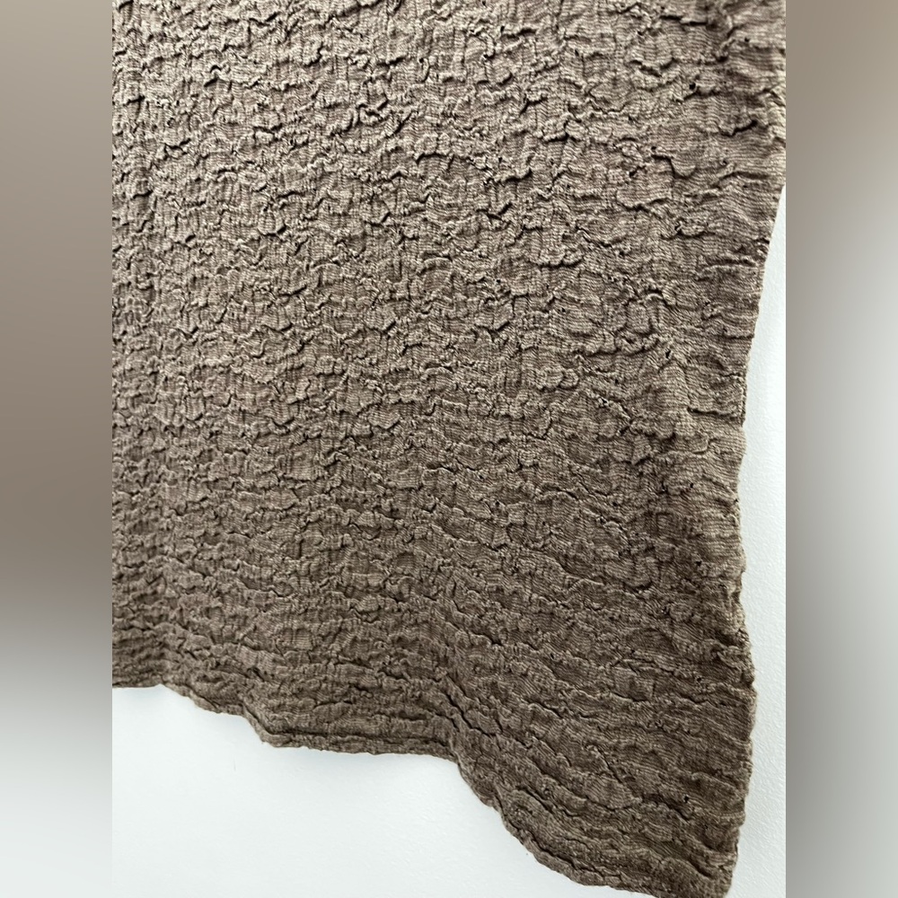 J.Jill Women’s Medium Crinkle Textured Stretch Top Brown Mocha Short Sleeve Tee - Picture 3 of 6